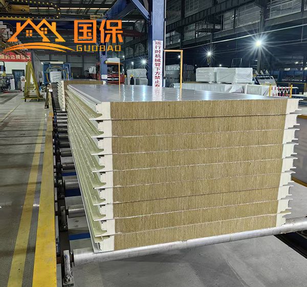 聚氨酯岩棉封边板